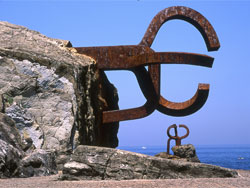 Peine de Viento’s sculpture