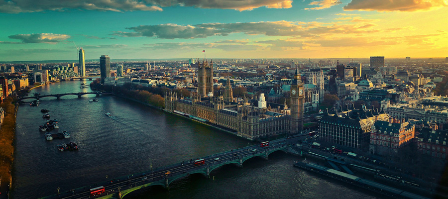 London overlooking the Thames