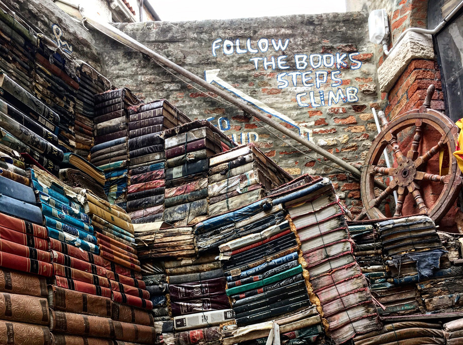 Libreria Acqua Alta, Venice