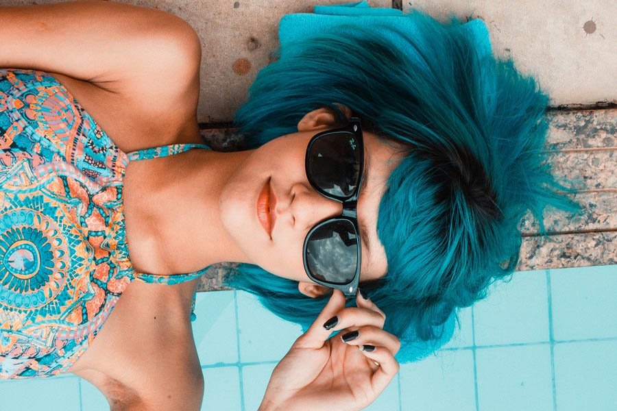 Blue hair French girl
