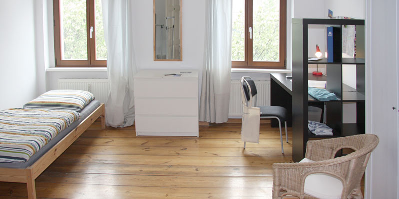 Room in Host family