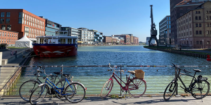 Touring the city on bikes