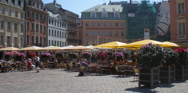 Café life in Riga