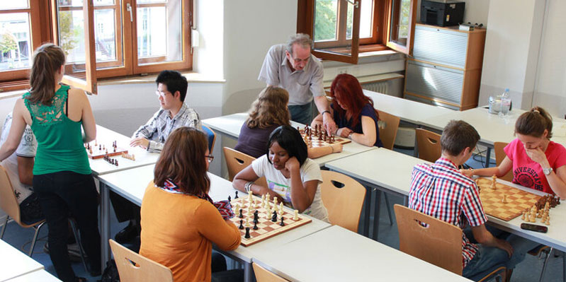 German conversation whilst playing games