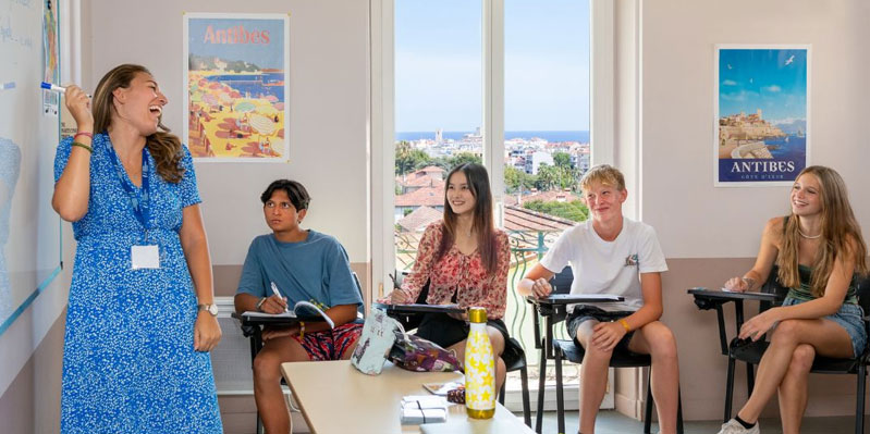 Premium French courses for Teenagers in Juan-les-Pins
