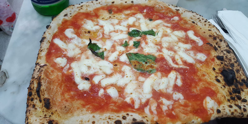 Incredible Neapolitan pizza