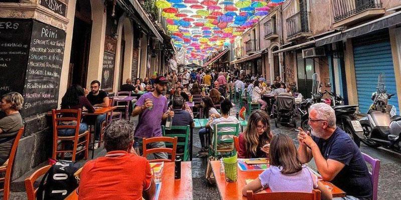 Street life in Catania
